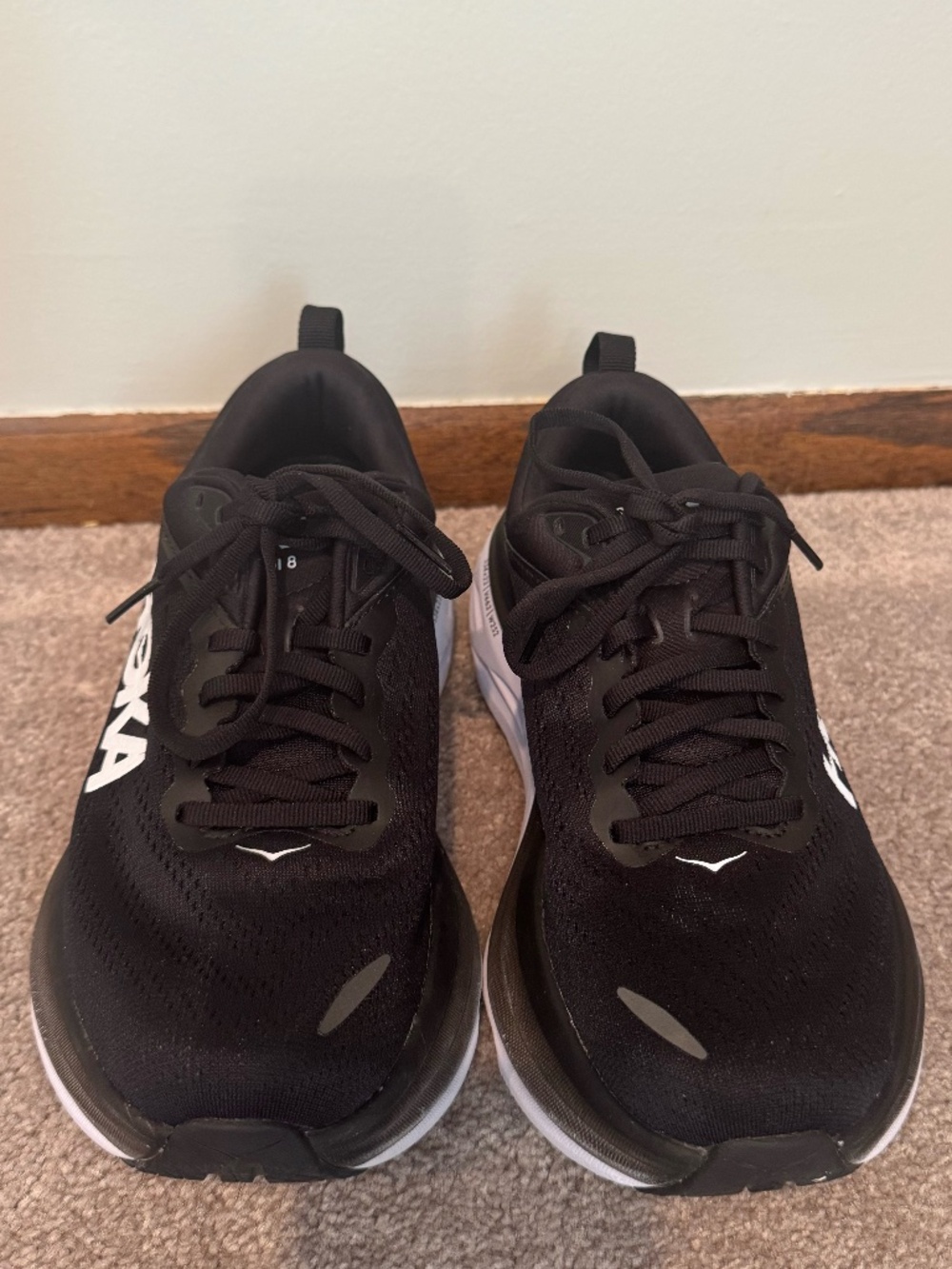 HOKA Women's Bondi 8 Running Shoes – Size 7.5 Wide (D) – worn only 5 times